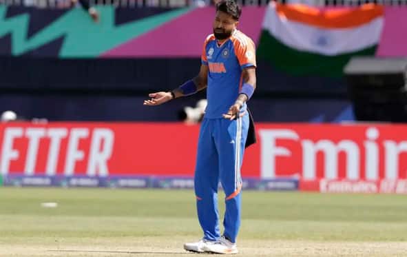 'Booed Him In IPL... Now, Crowd's Chanting Hardik, Hardik': Chopra Calls Out Fans' Hypocrisy